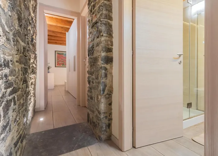 Lägenhet Domus In By Rent Como