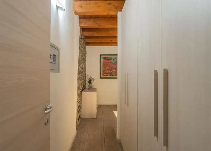 Lägenhet Domus In By Rent Como