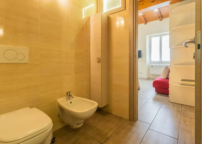 Lägenhet Domus In By Rent Como