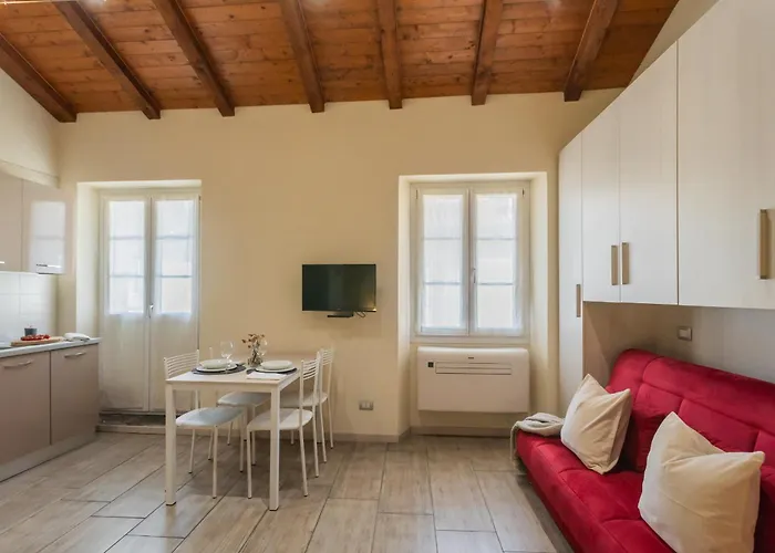 Lägenhet Domus In By Rent Como