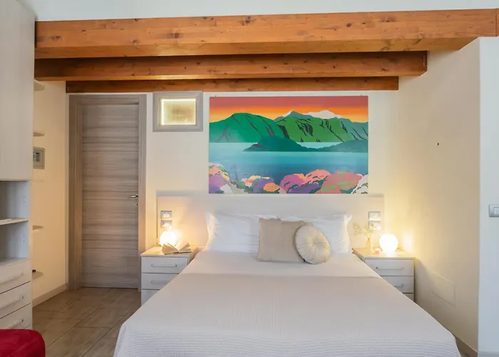 Domus In By Rent Lägenhet Como