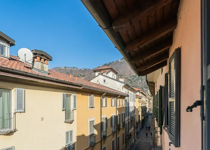 Domus In By Rent Como