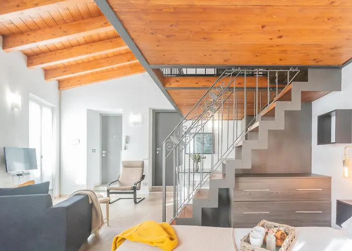 Domus In By Rent * Como