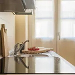 Domus In By Rent דירה *