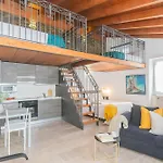 Domus In By Rent קומו