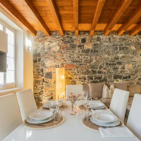 Domus In By Rent Como