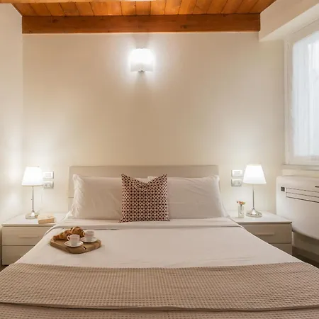 Domus In By Rent Apartment *