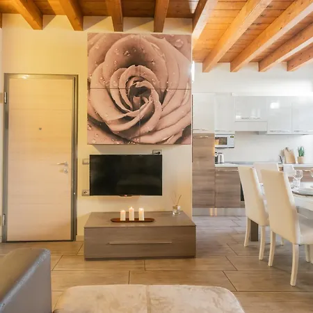 Domus In By Rent Апартаменты Комо