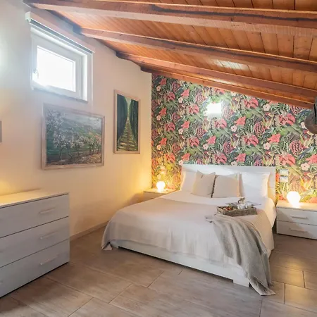 Domus In By Rent شقة كومو