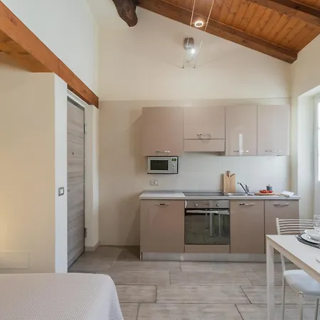 Domus In By Rent شقة