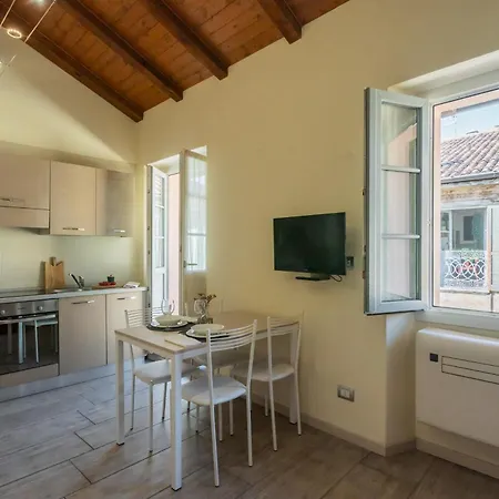 Apartment Domus In By Rent *