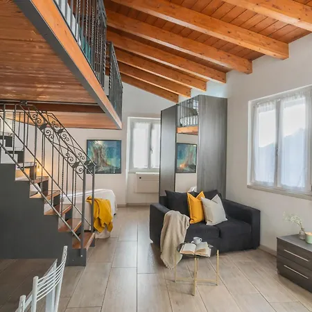 Domus In By Rent * コモ
