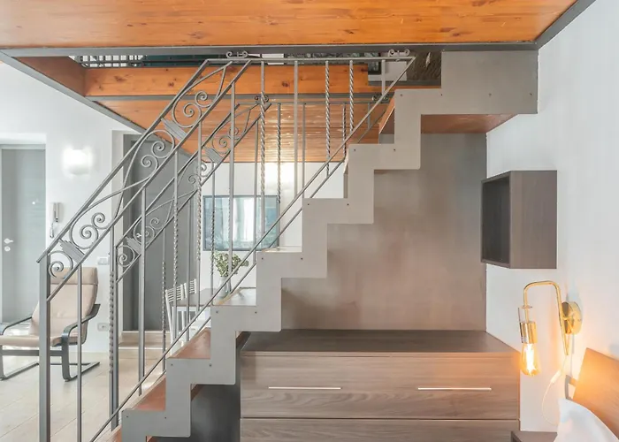 Domus In By Rent דירה *