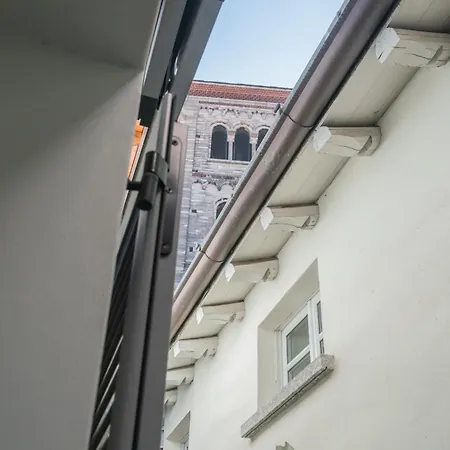 Lägenhet Domus In By Rent