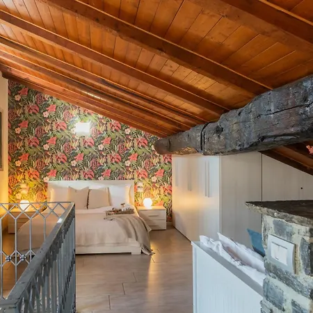 Domus In By Rent Lägenhet Como