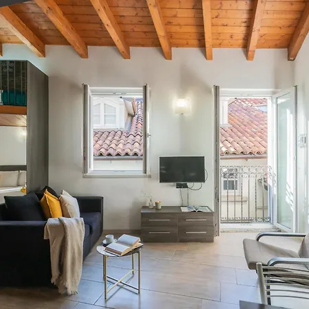 Apartment Domus In By Rent *