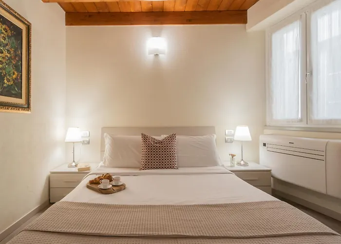 Domus In By Rent Apartment *